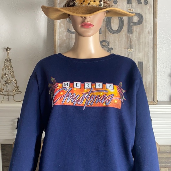 Vintage Merry Christmas Sweatshirt - Picture 2 of 4